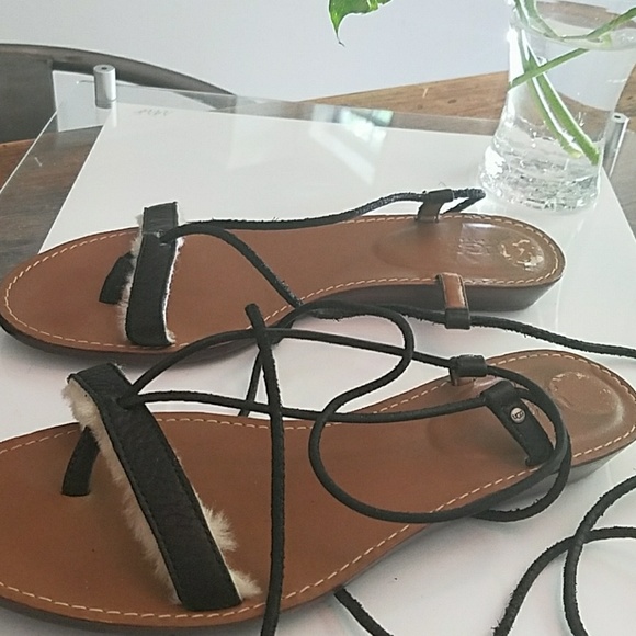CLEARANCE. UGG Australia lace up sandals - Picture 3 of 8